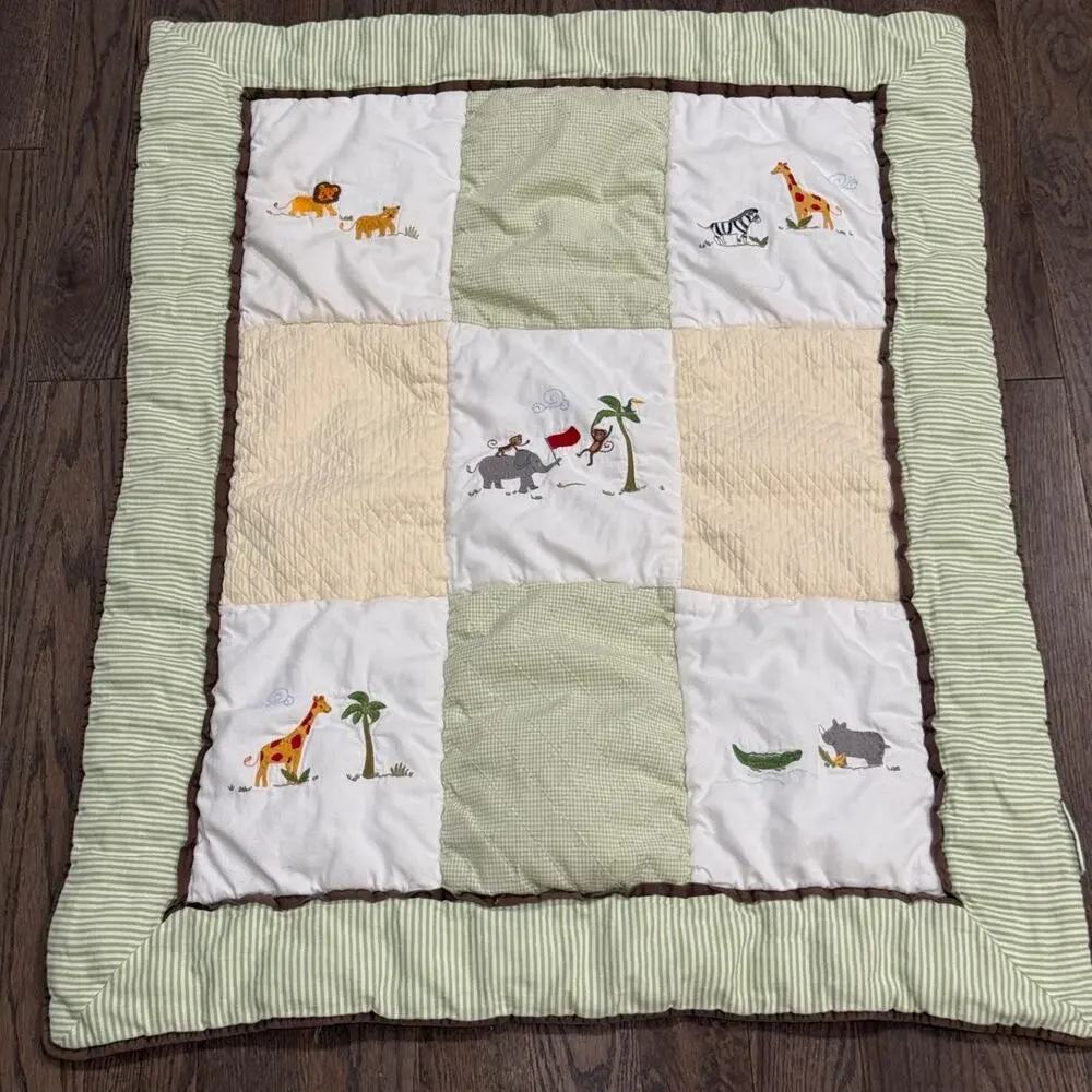 FAO Schwarz Quilted Baby‎ Blanket Safari Animals Green Brown Squares